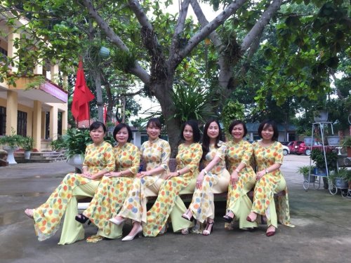 gv nữ.png