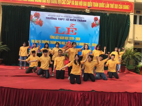 văn nghệ B7.jpg