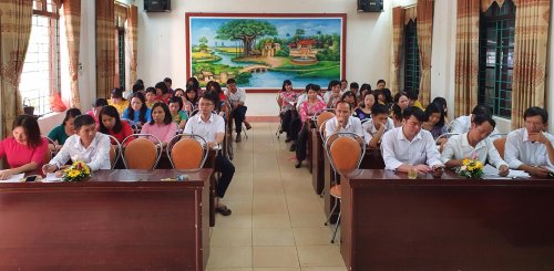đại biểu.png