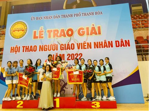 3 giải ba b&oacute;ng chuyền hơi.png